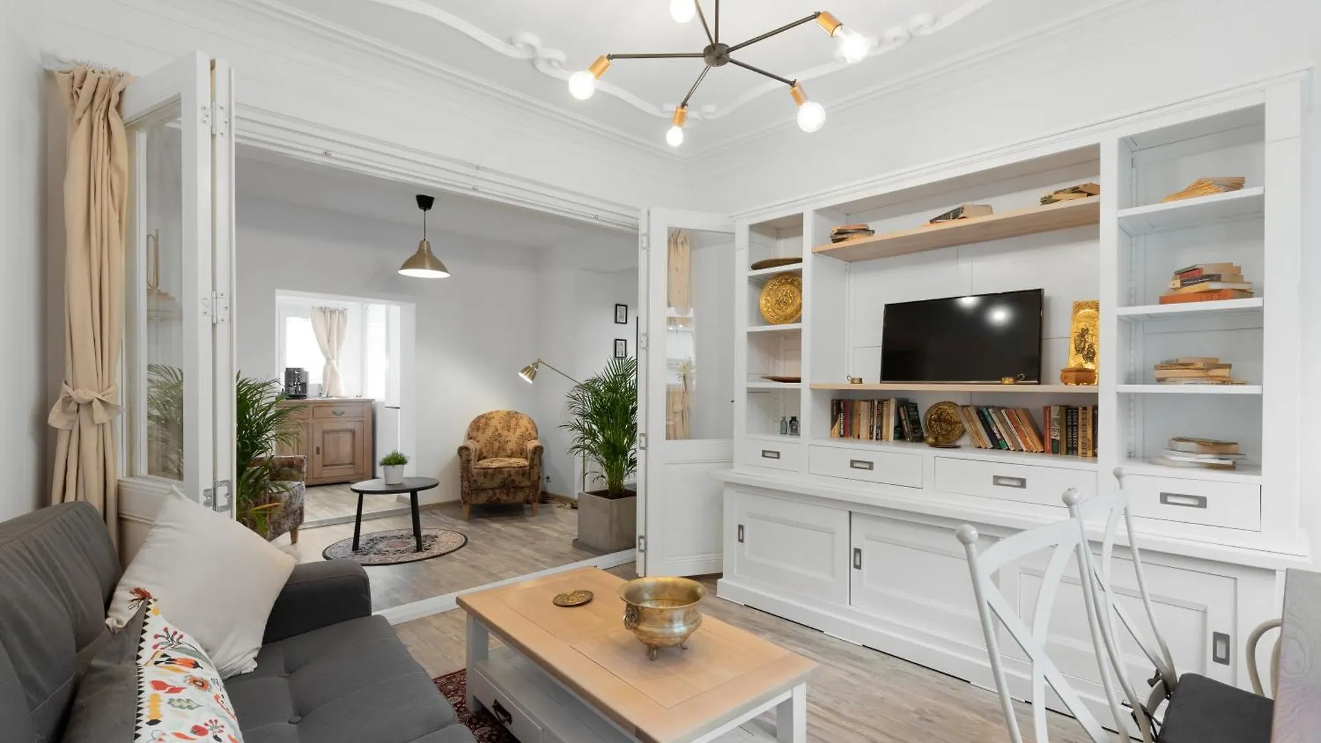 Historical Center 1 By Citylife Suites Bucharest Apartment